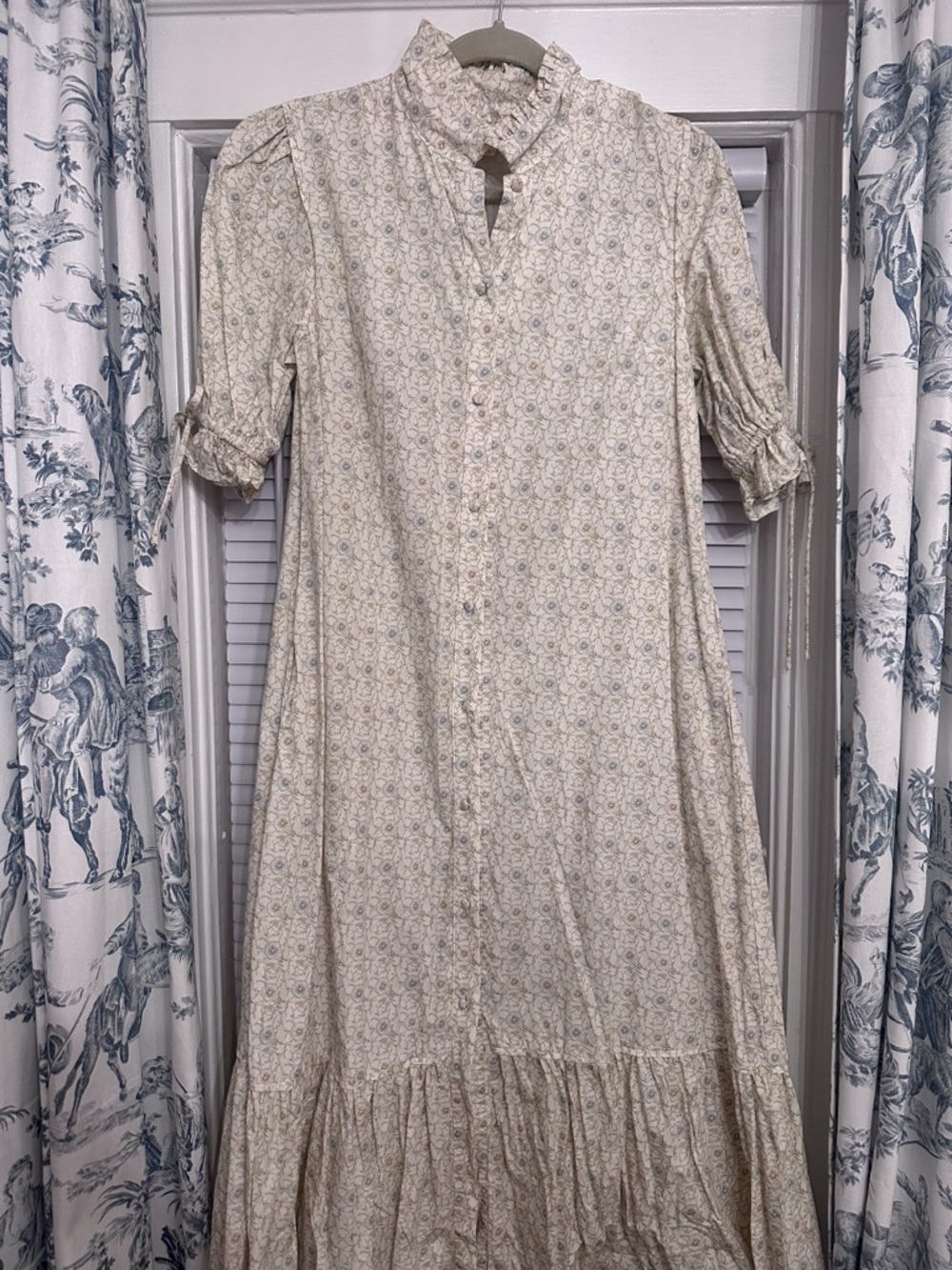 EUC Size 0 Parterre Dorian Dress (matching belt included)